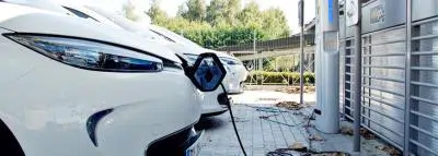voiture borne recharge